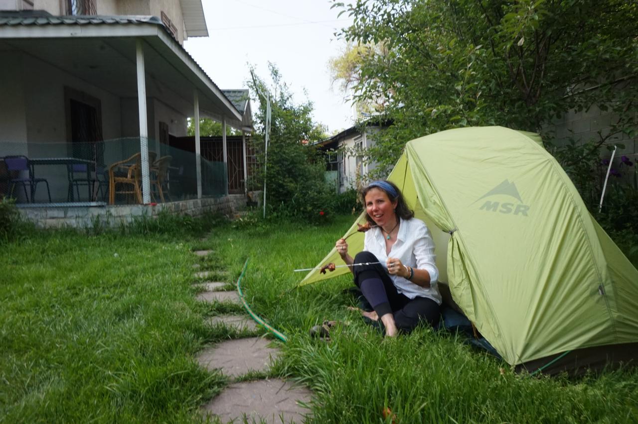 "European" Backpackers Hostel In อัลมาตี ภายนอก รูปภาพ